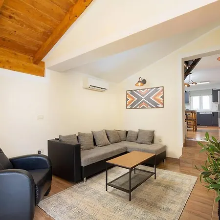 别墅 Frida By Istrialux