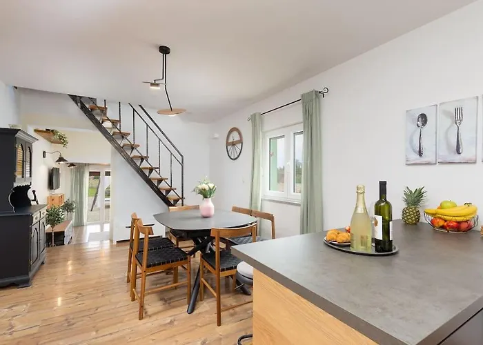 Frida By Istrialux * Cabrunici