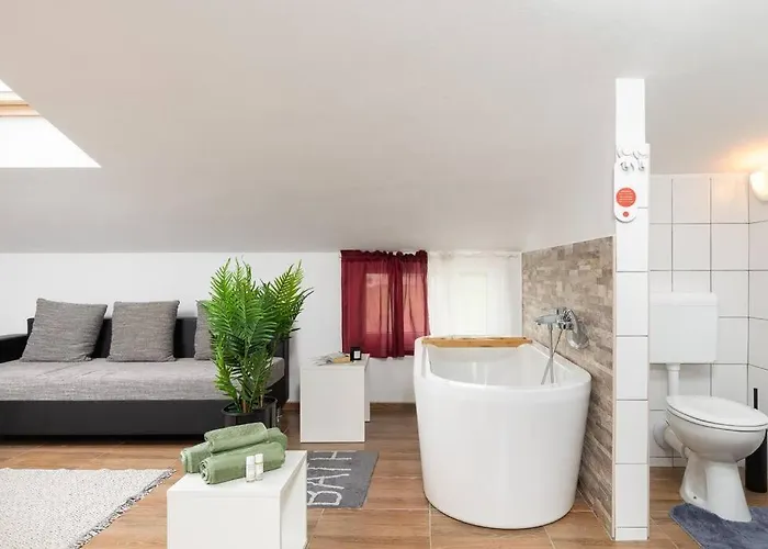 Frida By Istrialux * Cabrunici